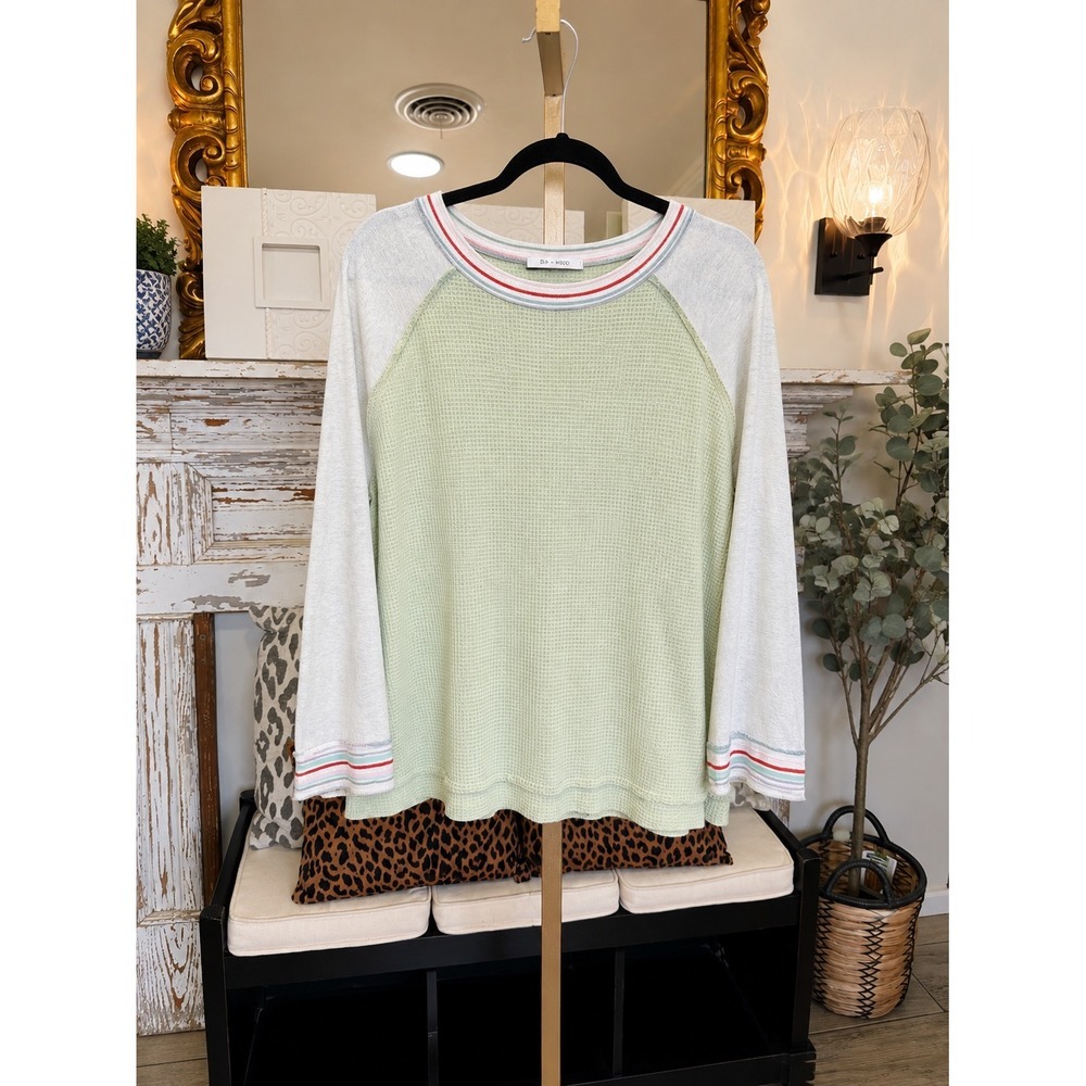 Oli & Hali Sage Green Waffle Knit Raglan Thermal Top Smiley Face Patch L